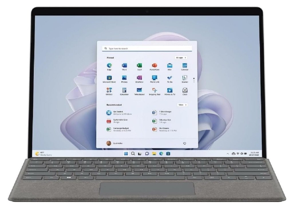 Microsoft Surface Pro 9 con teclado conectado y Windows 11 en pantalla