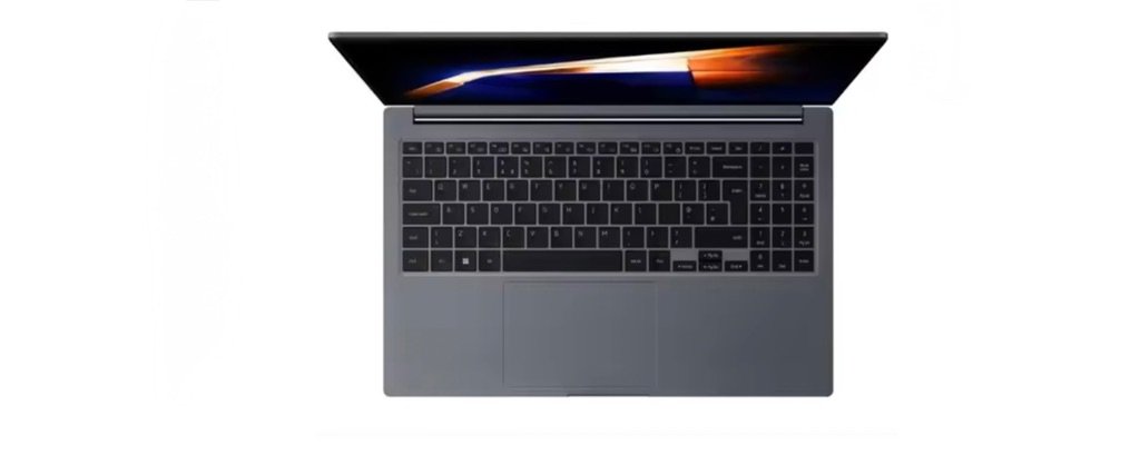 Vista superior del portátil Samsung Galaxy Book4 con teclado completo y pantalla parcialmente abierta