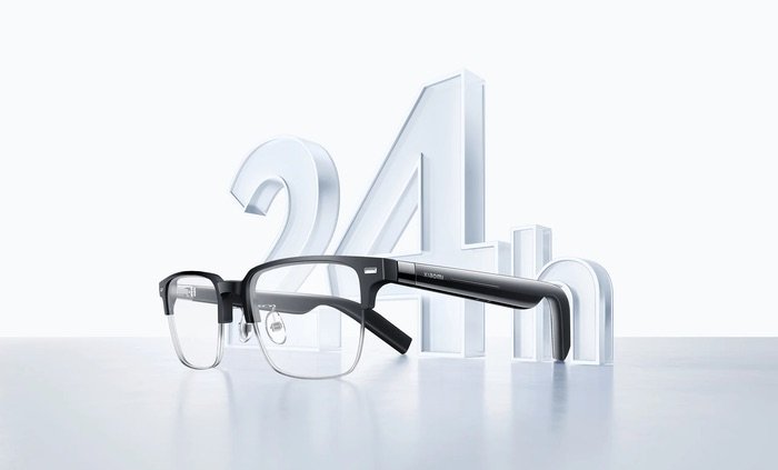 Gafas inteligentes Xiaomi Smart Audio Glasses junto al número 24h representando su autonomía