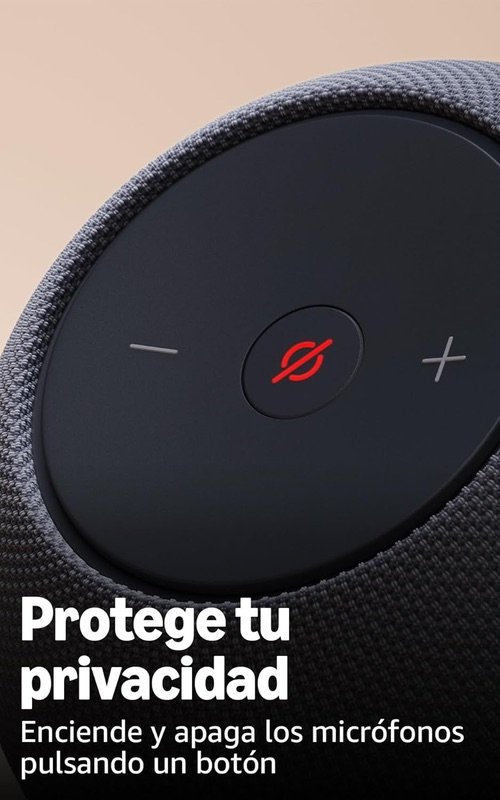Botón de desactivación de micrófono del Echo Dot Max con luz roja, destacando su función de privacidad