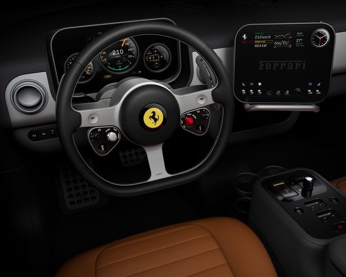 Interior completo del Ferrari Luce mostrando el volante multifunción, el panel de instrumentos digital y la pantalla central de LoveFrom.